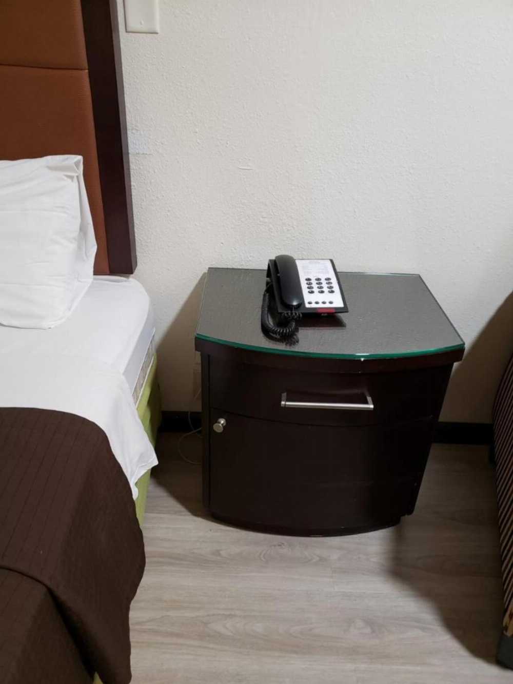 Value Inn & Suites Salina